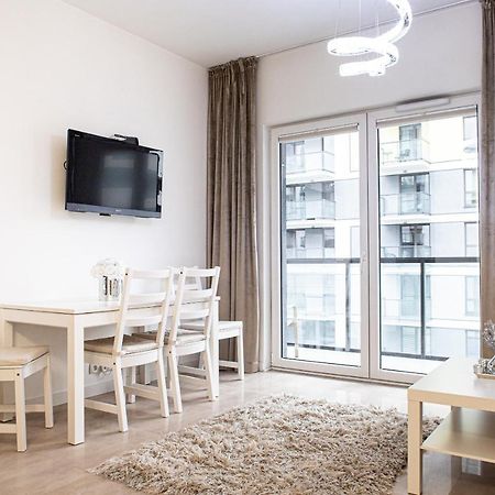 Wola Glamour Apartment Warszawa Exteriör bild