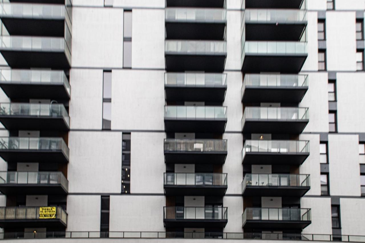 Wola Glamour Apartment Warszawa Exteriör bild